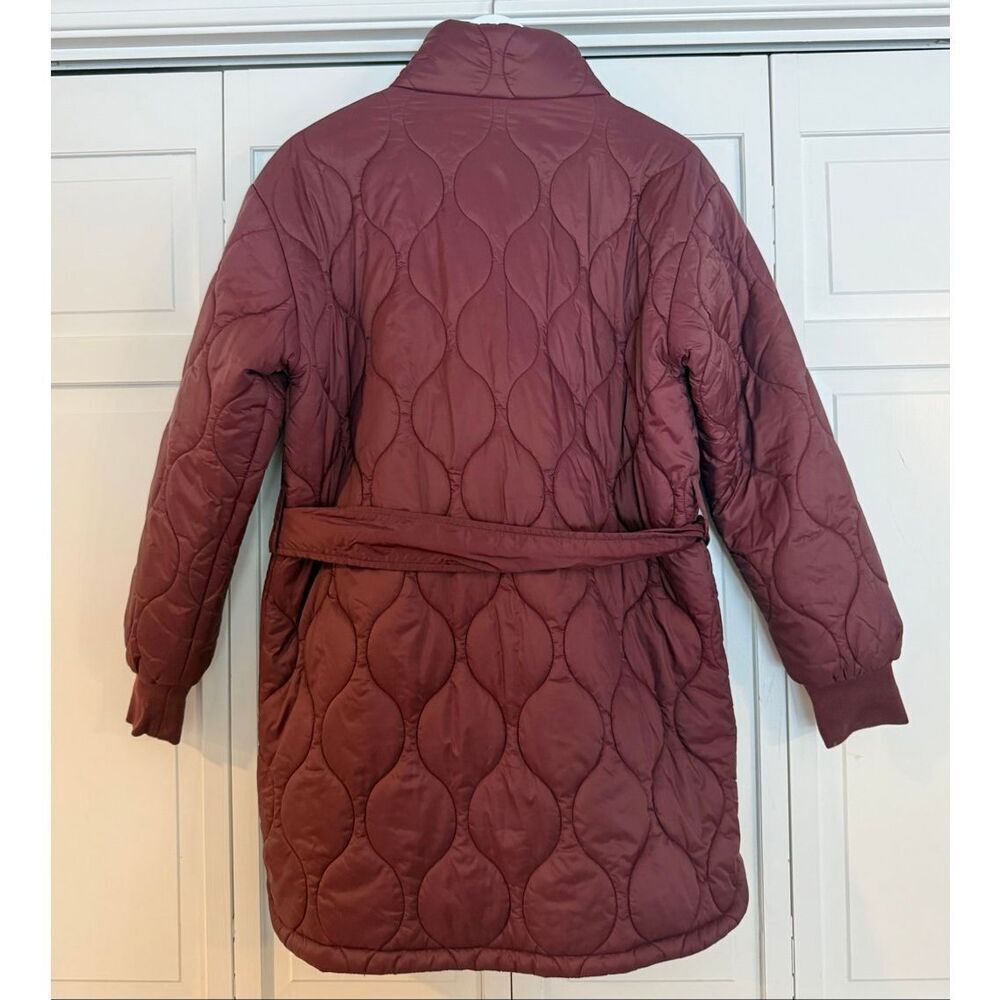 Time and Tru burgundy onion quilted puffer barn jacket size M 8/10 - Picture 4 of 9